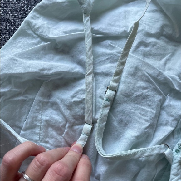 Mint green backless mini dress
Brand: from 1861 (boutique in MTL)
Size fit XS/S - Picture 9 of 11